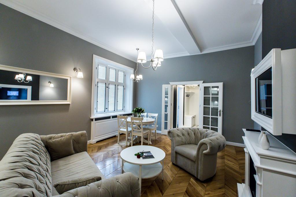 Poznanska Metro Centrum Apartment Варшава Екстериор снимка